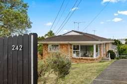 1/242 Onewa Road, Birkenhead