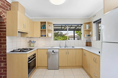 ਰਸੋਈ - 12 Hector Street, Seaton, SA 5023