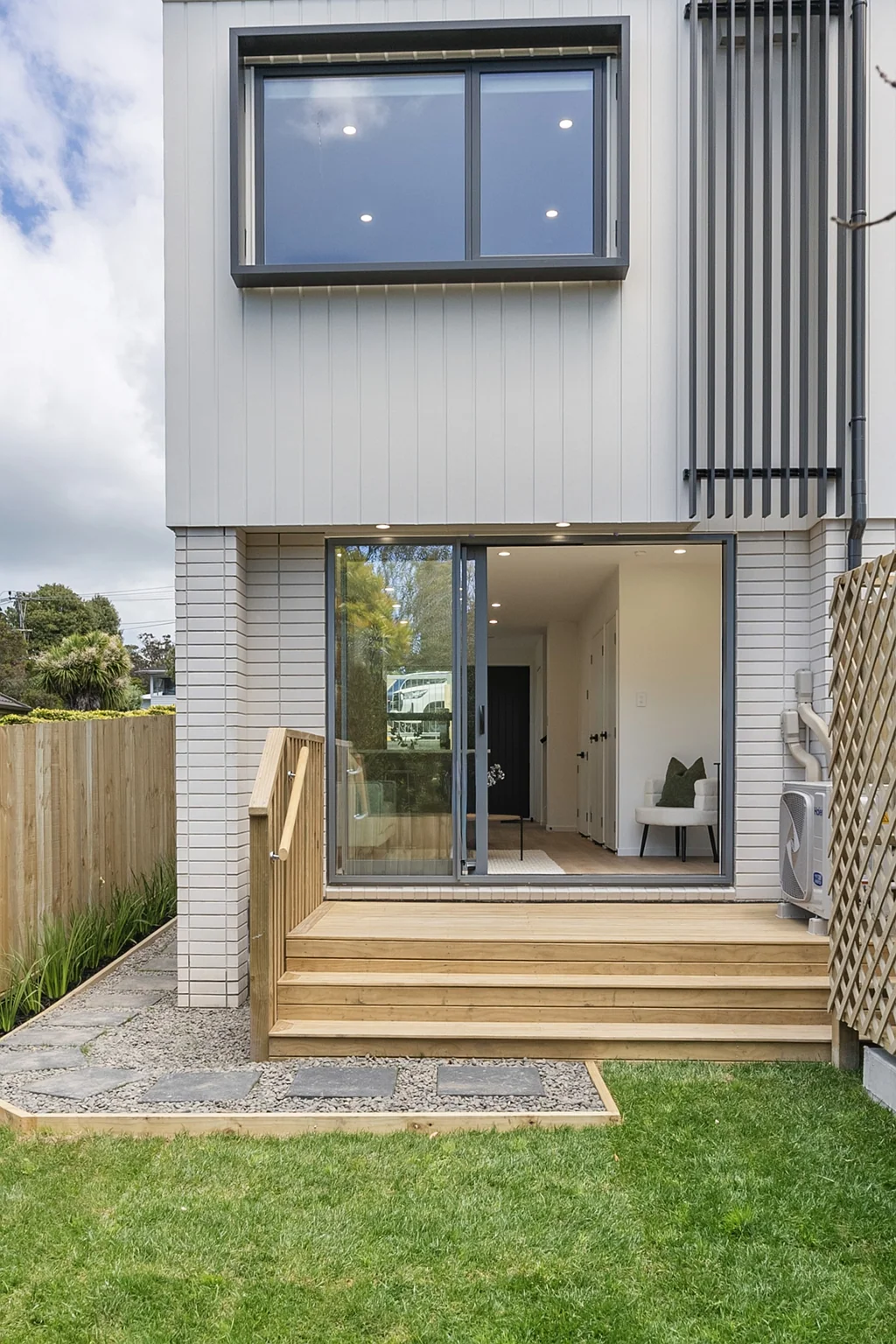 Hillcrest 2침실 Only 5 Residences Remaining - Secure Yours Today
