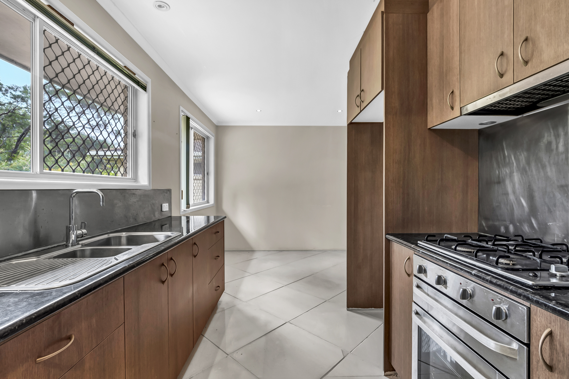 21 ROBYN ST, CHAPEL HILL QLD 4069, 0 Bedrooms, 0 Bathrooms, House