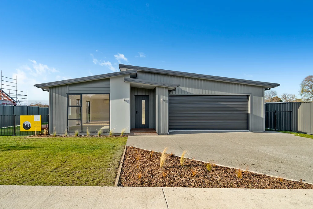 Masterton 4ห้องนอน Brand New Family Living! BEO $889,500