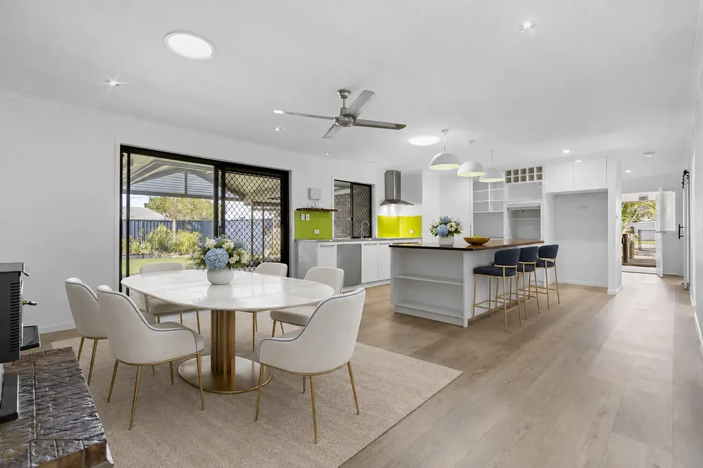 Burpengary 4 Slaapkamer Spacious Family Living with Multiple Entertaining Areas