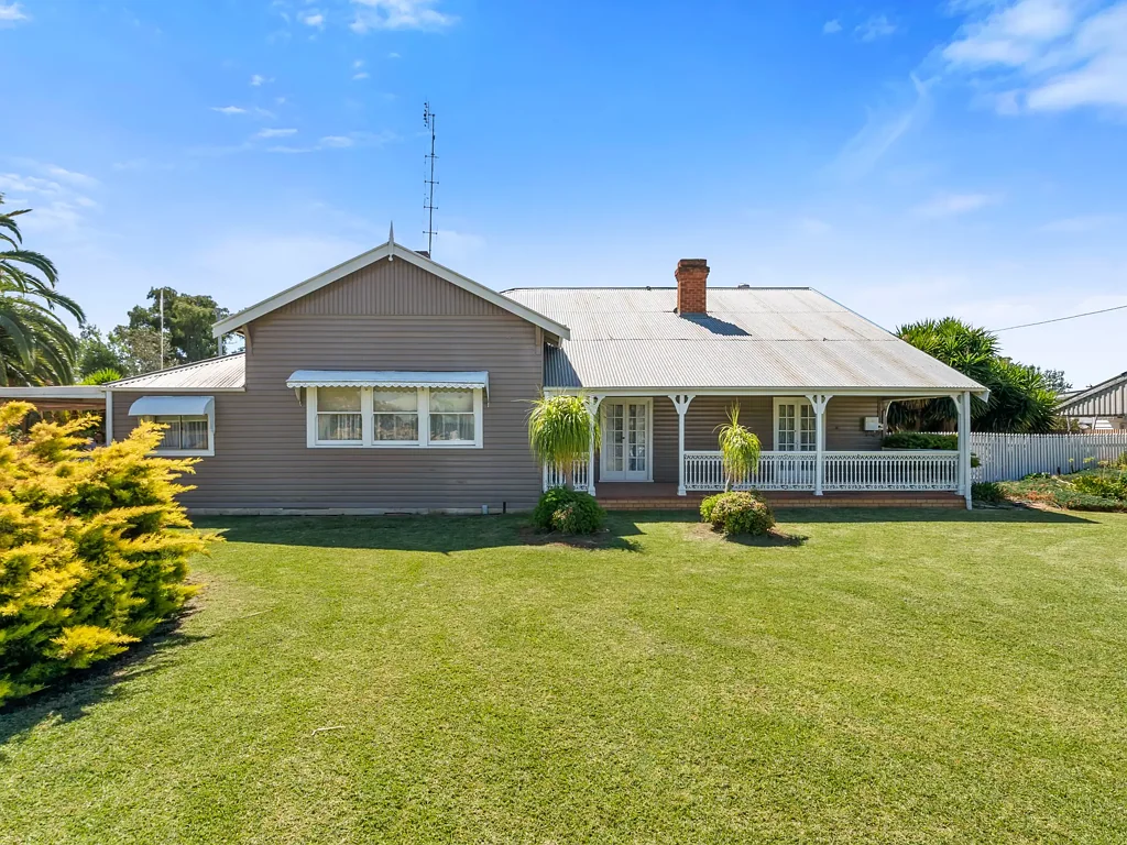 65-67 Coreen Street, Jerilderie, NSW 2716
