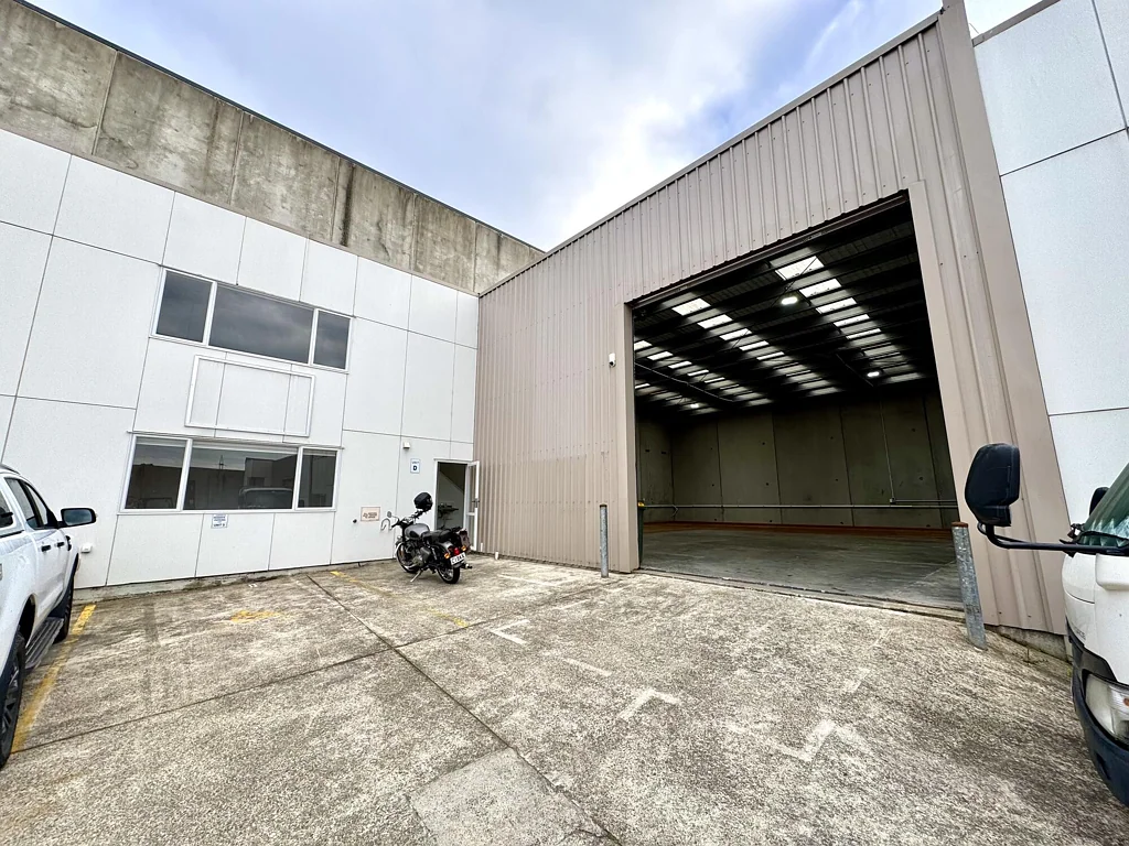 Silverdale  Versatile 277sqm Industrial Unit