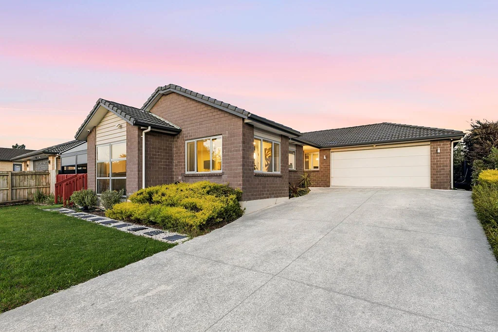 Papakura 4房  Solid Brick & Tile Living — Vendors Ready to Sell!