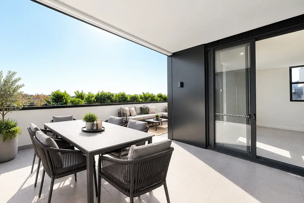 LEASED - BY REBECCA LEWER 0414 414 420