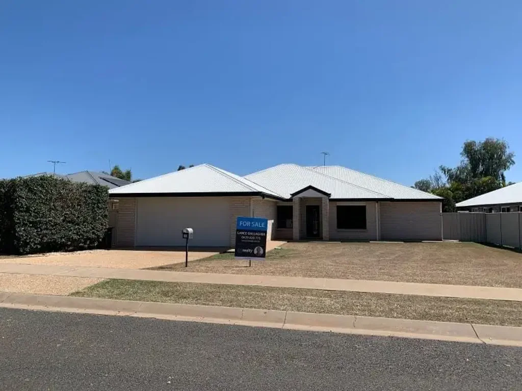 30 Berthun Street, Emerald, QLD 4720