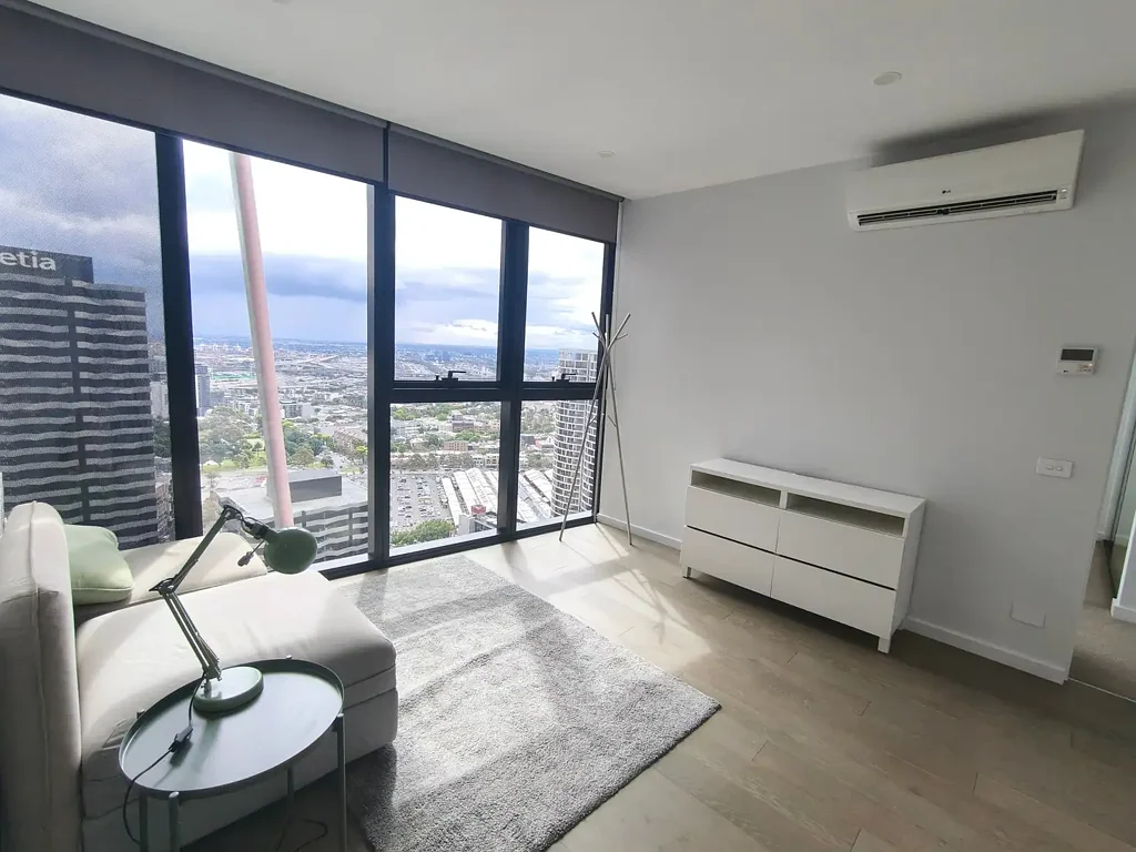 Fully Furnished Sophisticated Avant Living