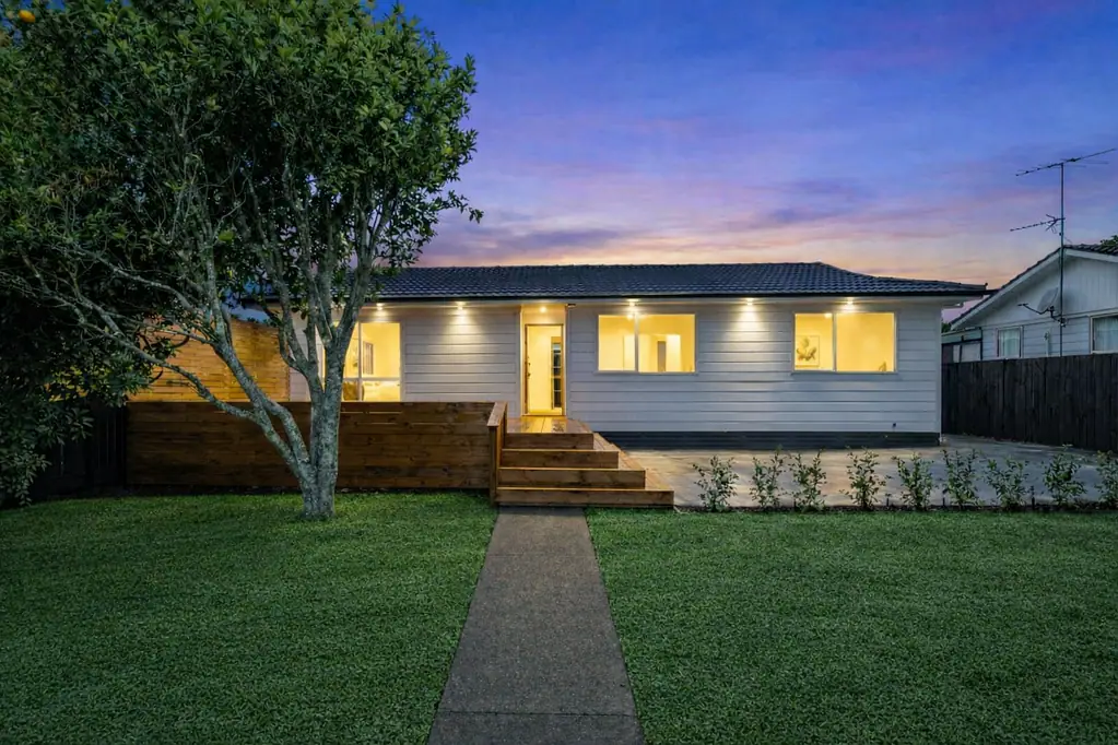 Otara 3ห้องนอน BEAUTIFULLY Renovated Home + 3 Utility Rooms