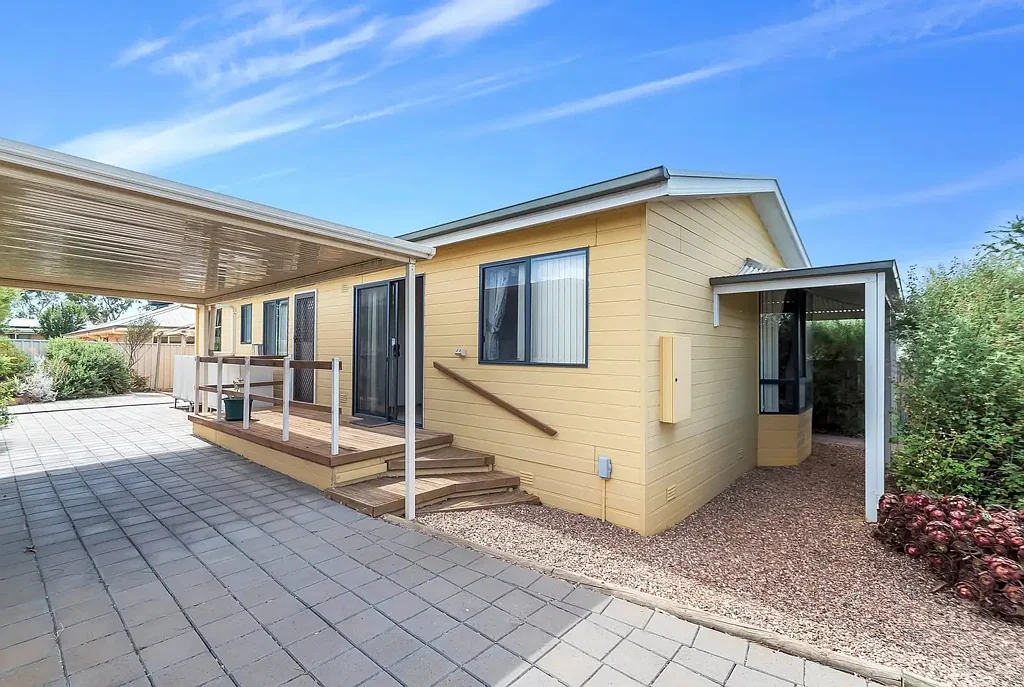 8 Gordon Street, Riverton, SA 5412
