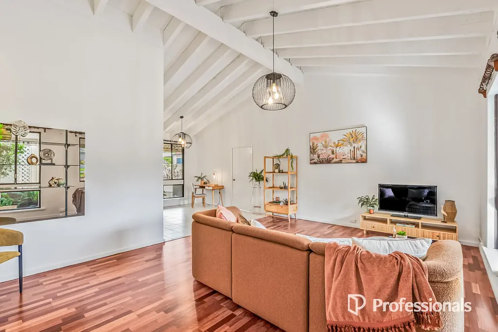 3 Cobradah Way, Kingsley, WA 6026