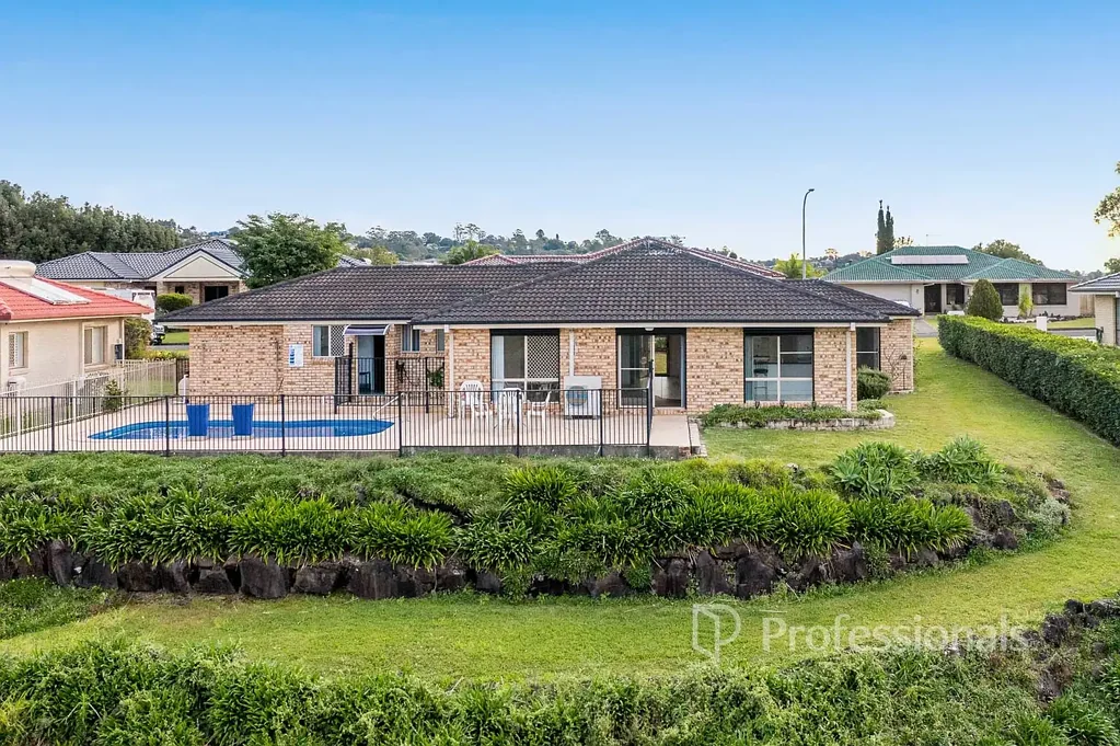 Goonellabah 3Zimmer Stunning Views in Sought-After Northern Ridge Location