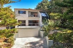 61 Coral Crescent, Pearl Beach