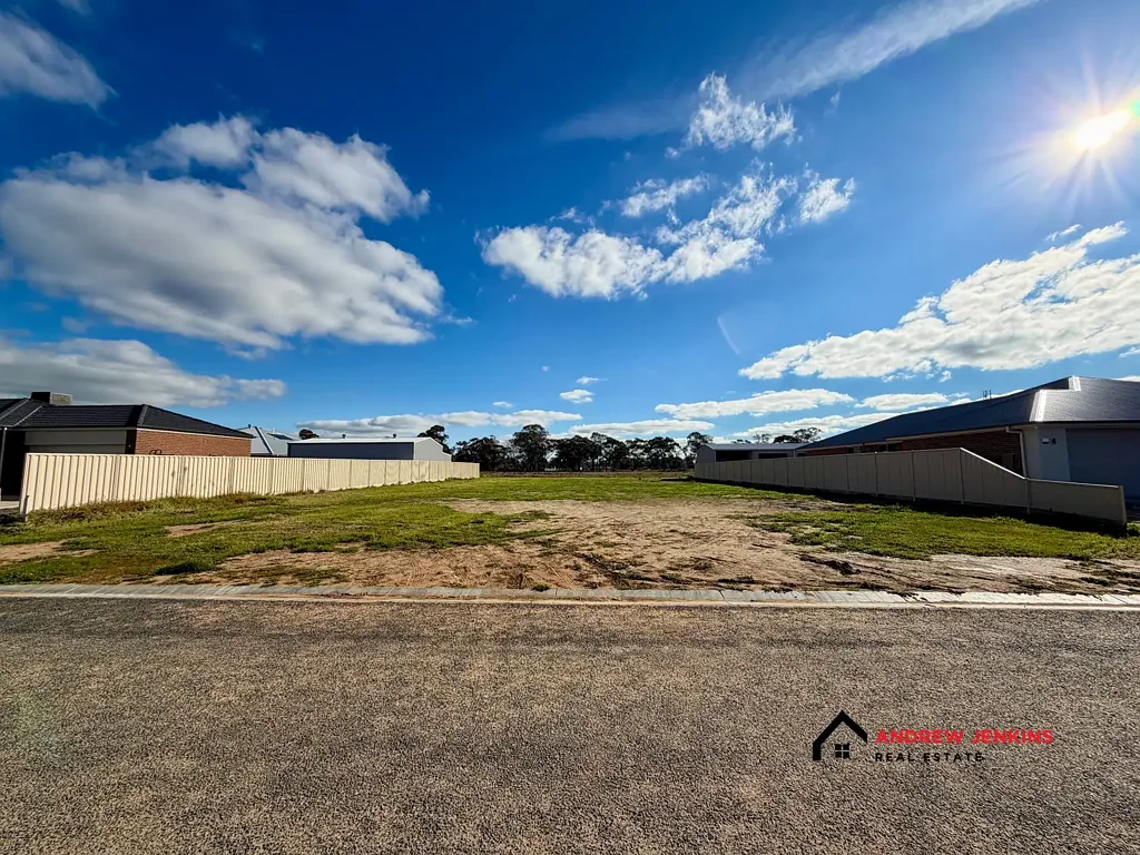 Tocumwal  Space, Size & Endless Possibilities