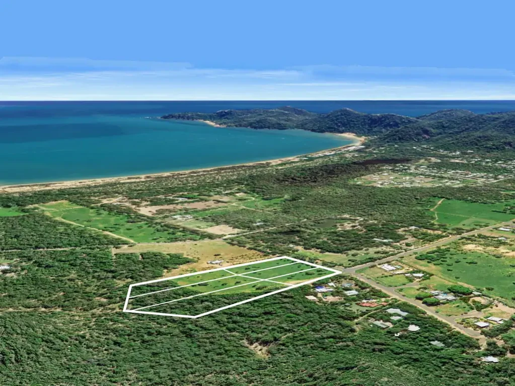 Horseshoe Bay A rare chance to own a beautiful acreage on Magnetic Island
