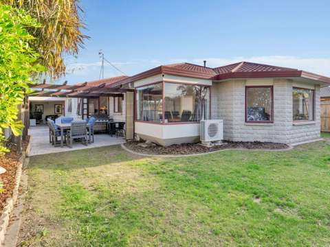Feilding 4房  Feilding Surprise - New Photos Added