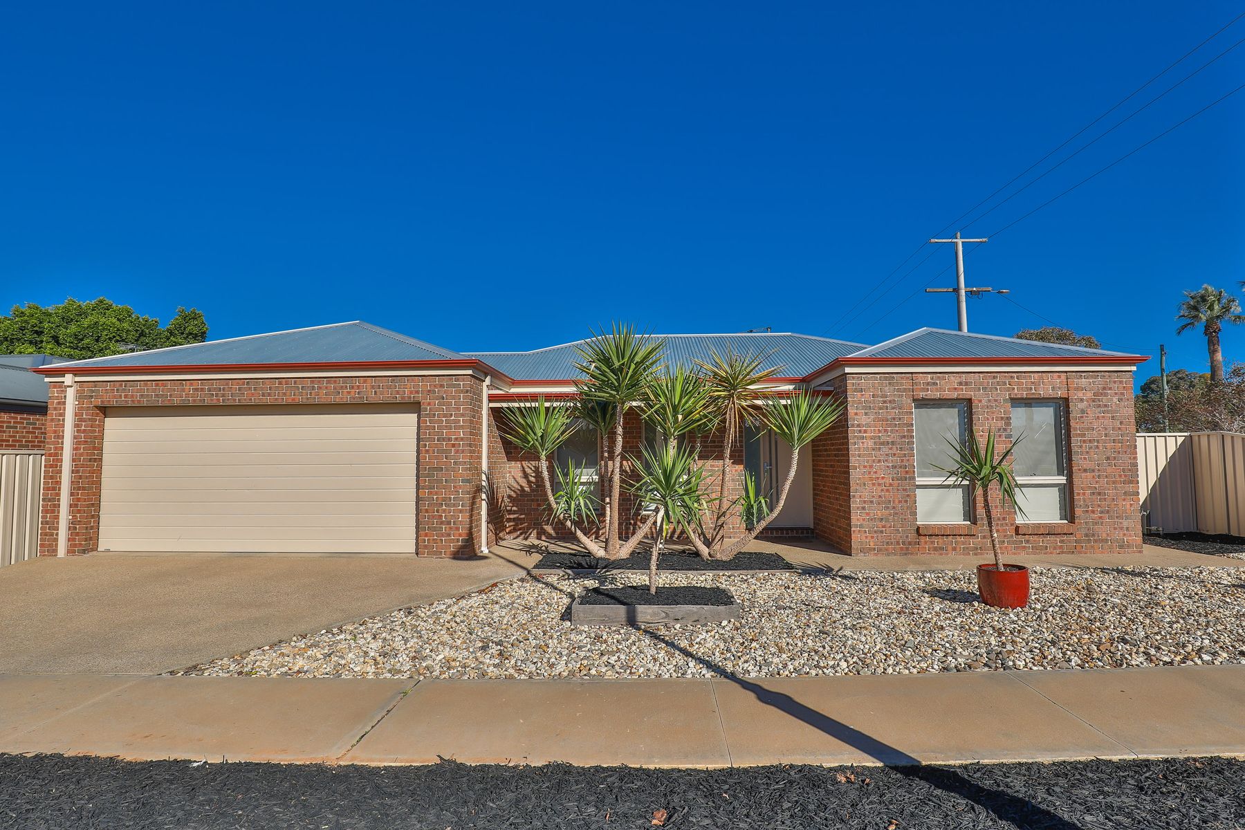 572 ONTARIO AV, MILDURA VIC 3500, 0 chambres, 0 salles de bain, House