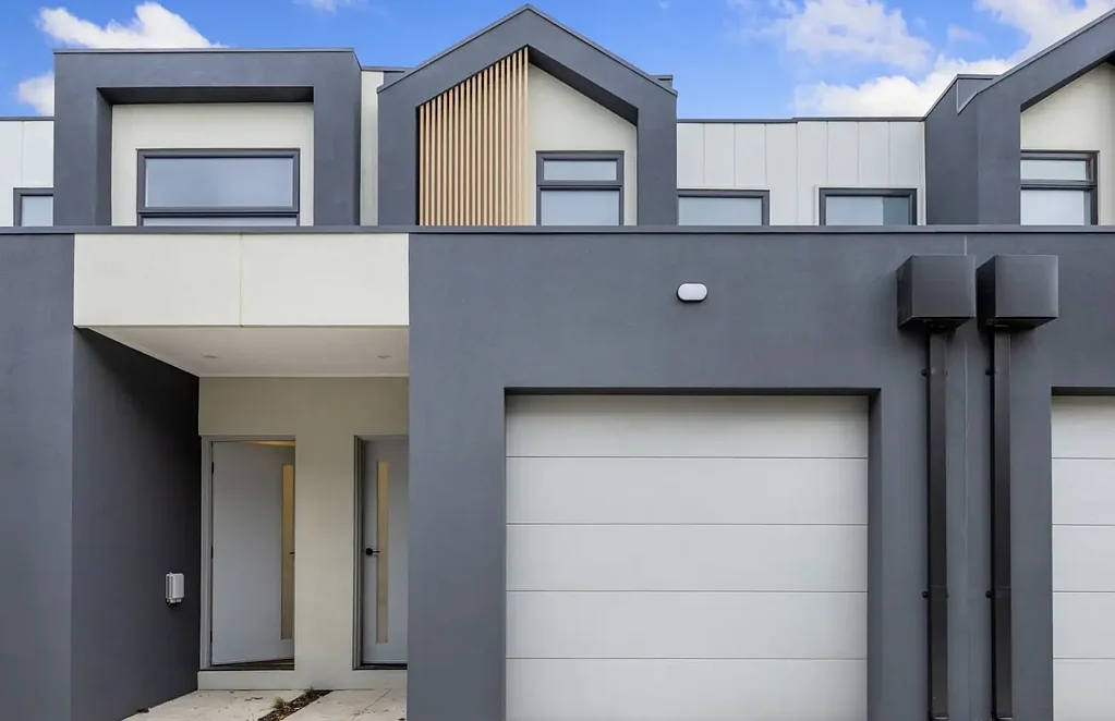 Sydenham 2 Bedroom Quality, Style & Convenience in a Coveted Location
