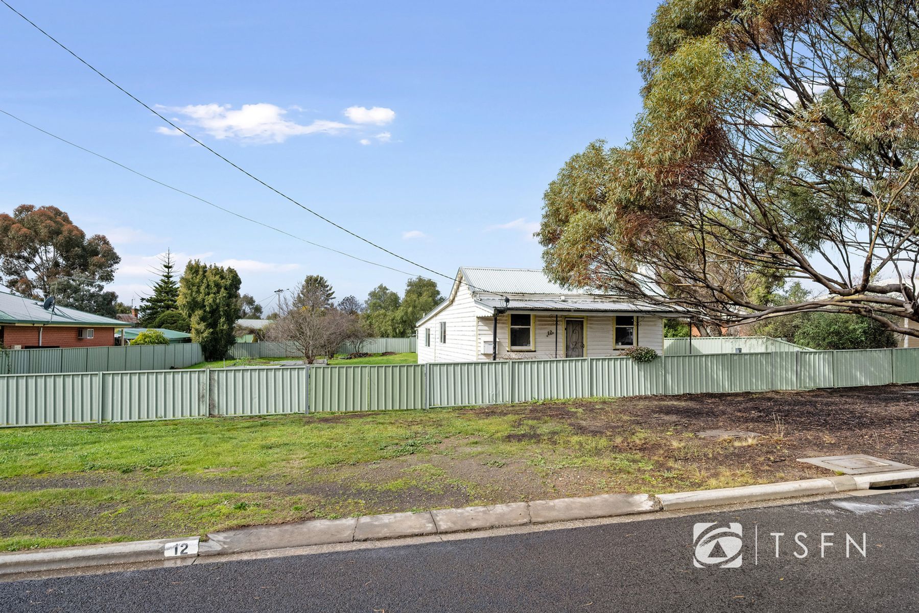 12 LESLIE ST, EAGLEHAWK VIC 3556, 0部屋, 0バスルーム, House