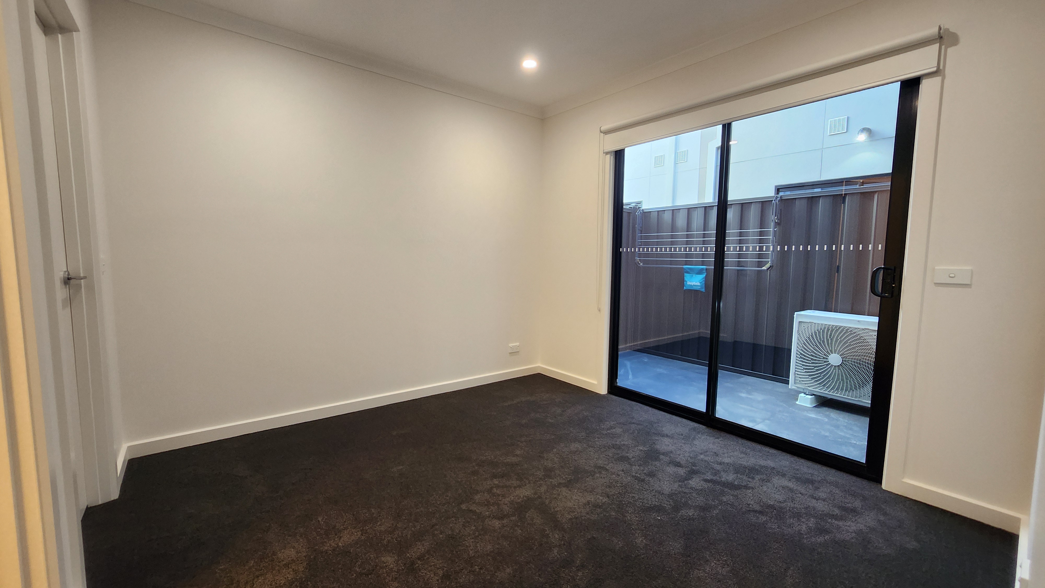 11 QUINTINIA AV, DOVETON VIC 3177, 0 Schlafzimmer, 0 Badezimmer, Townhouse