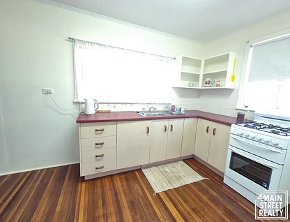 4 Margaret Street, Blackbutt, QLD 4314, 2 ห้องนอน, 1 ห้องน้ำ, House