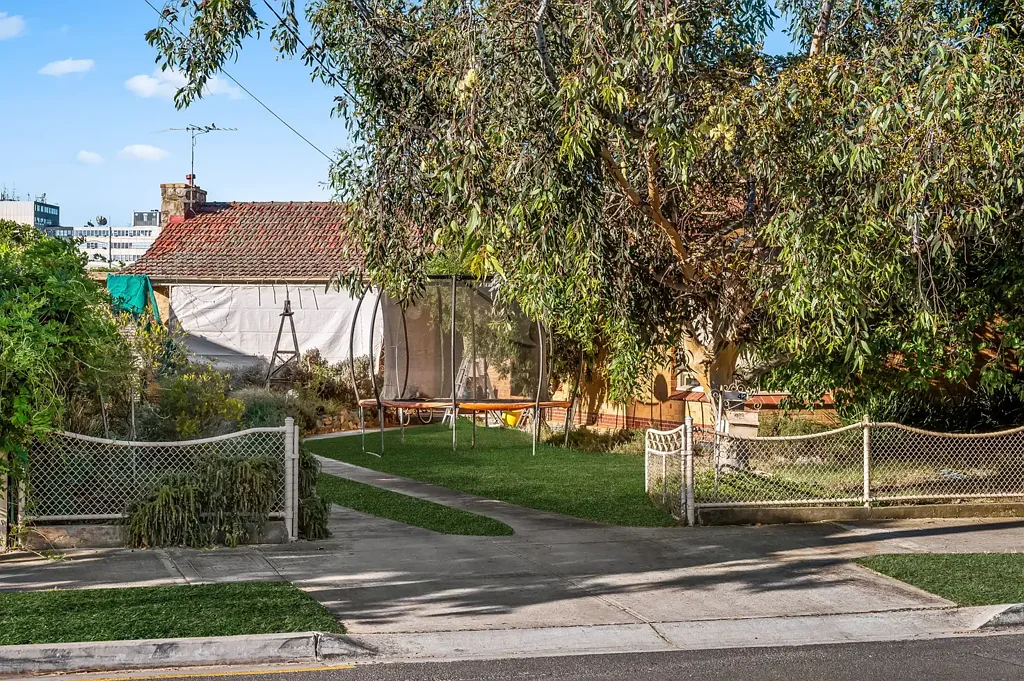 42 Glen Eira Street, Woodville South, SA 5011