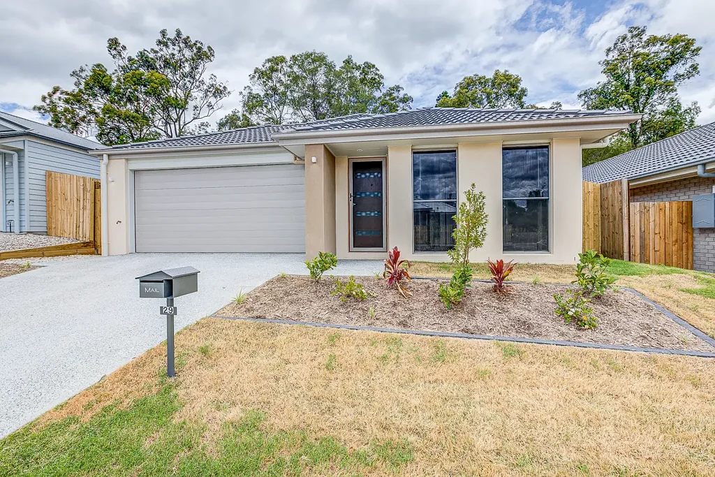 PERFECTLY SITUATED FAMILY HOME, THIS IS THE PROPERTY YOU HAVE BEEN WAITING FOR!