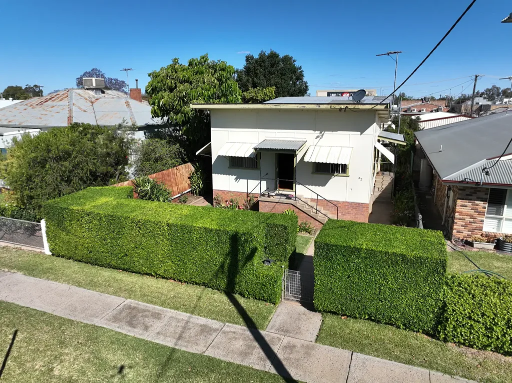 42 Cowper Street, Wee Waa, NSW 2388