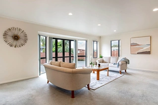 2/6 Wairere Road, Torbay, North Shore City