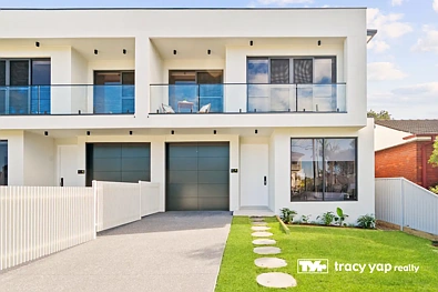 Marsfield 5कमरा Brand New Luxury Family Home with Premium Finishes in the Heart of Marsfield