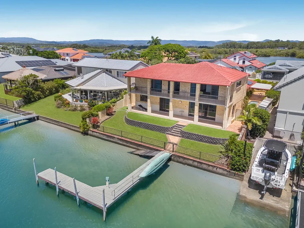 69 Tradewinds Avenue, Paradise Point, QLD 4216