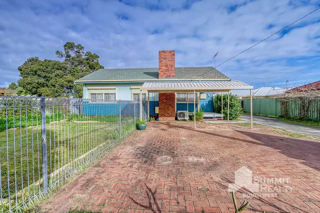 1/16 Flaherty Court, Carey Park, WA 6230
