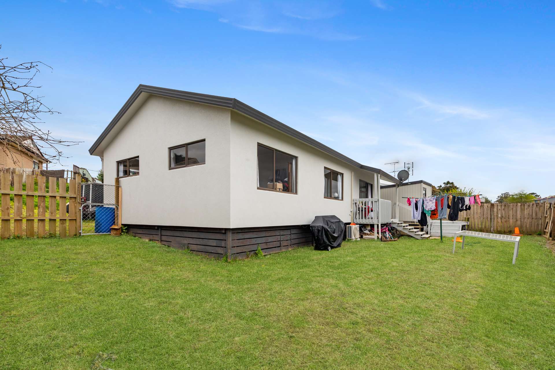 16 Southview Place, Wattle Downs, Auckland - Manukau, 4 phòng ngủ, 1 phòng tắm