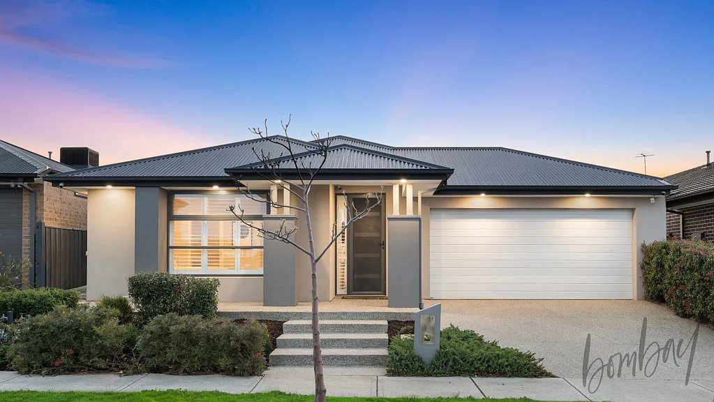 17 Landsdowne Avenue, Mickleham, VIC 3064