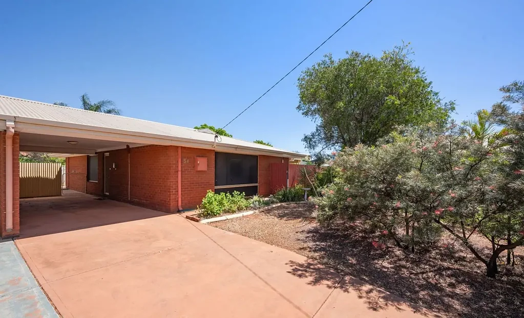 5B Eccles Place, Hannans, WA 6430