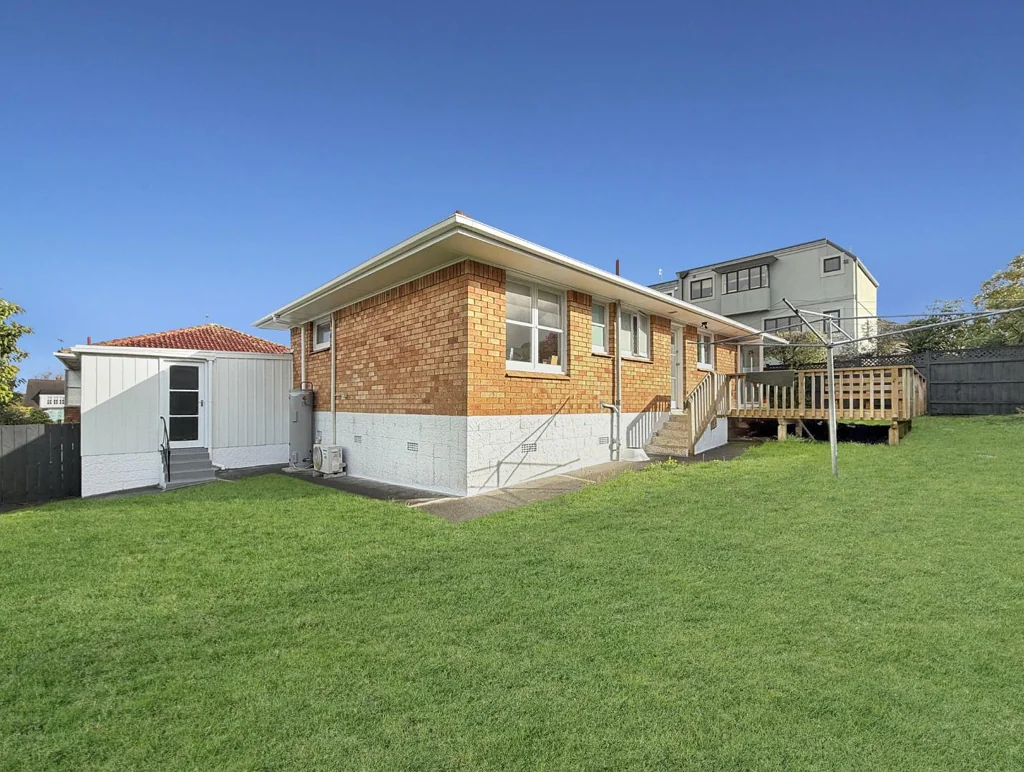 Sunny Family Home