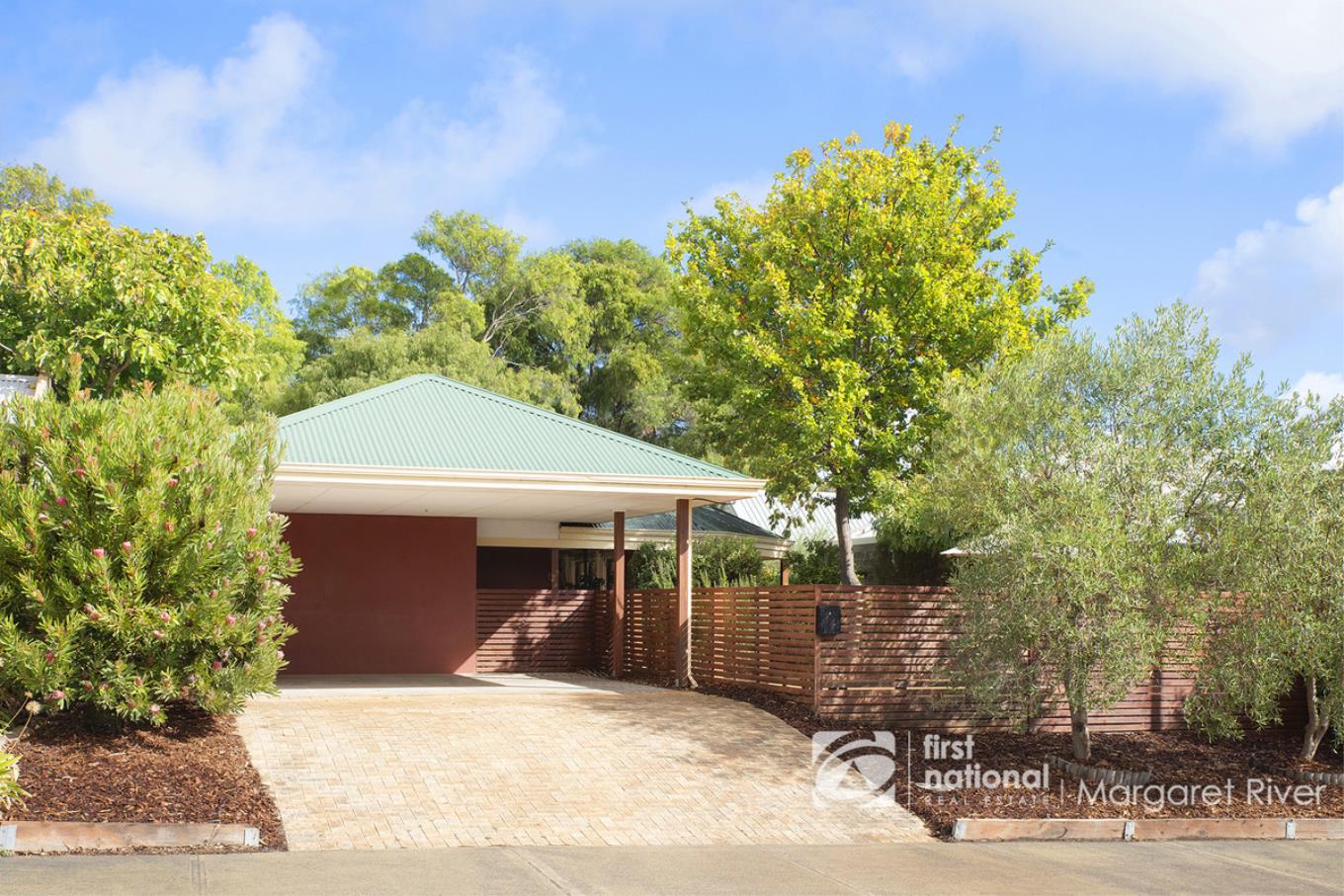 74 TINGLE AV, MARGARET RIVER WA 6285, 0部屋, 0バスルーム, House