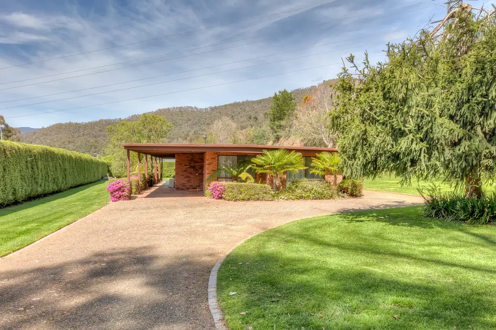 29 Stackey Gully Road, Bright, VIC 3741