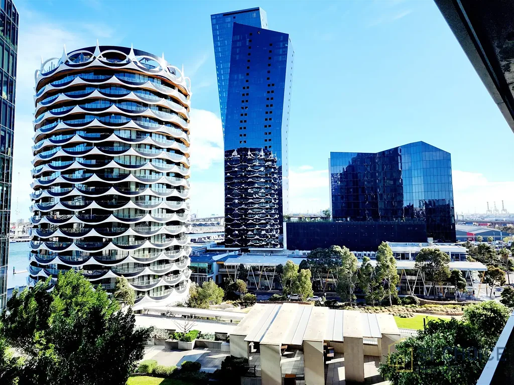 Fully Furnished One Bedroom Apartment in Docklands