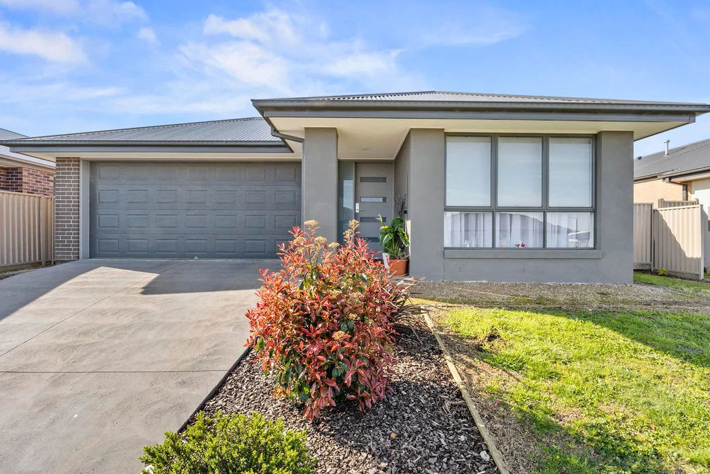 4 White Gum Way, Winter Valley, VIC 3358