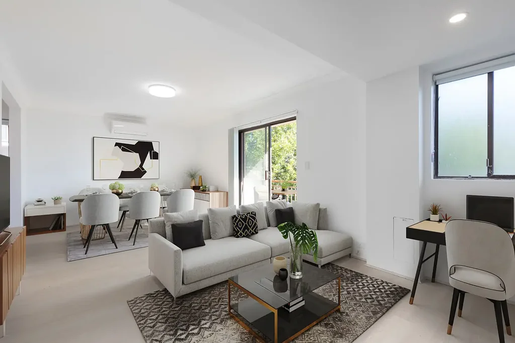 Renovated Two Bedroom Apartment with Garage