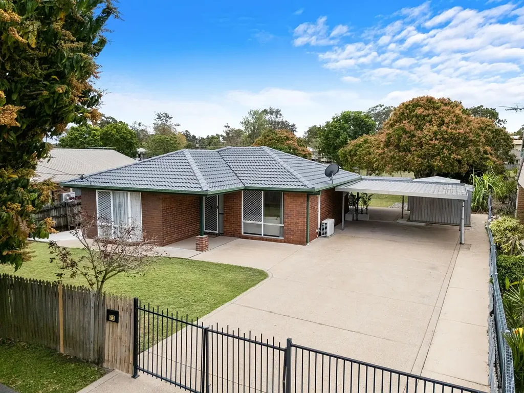Redbank Plains 4 Slaapkamer “Redbank Plains Gem – Big Block, Modern Living, Endless Potential”