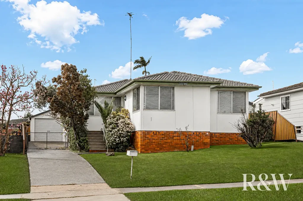 Rooty Hill 3 Slaapkamer Outstanding Opportunity with Granny Flat Potential (S.T.C.A)