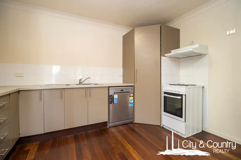 Mount Isa 3房  A Home That’s Practical and Ample on Campbell!