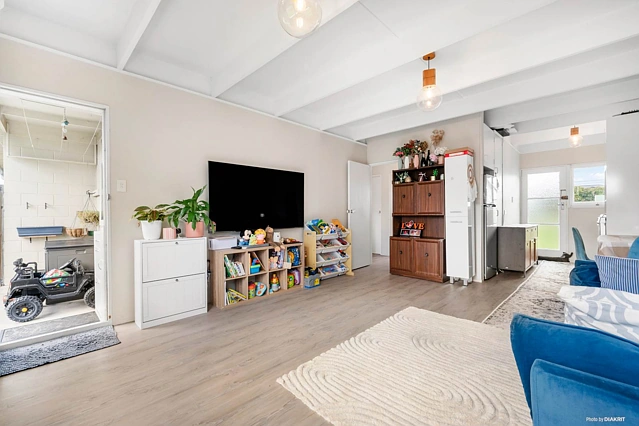 5/5 Keeling Road, Henderson, Waitakere City