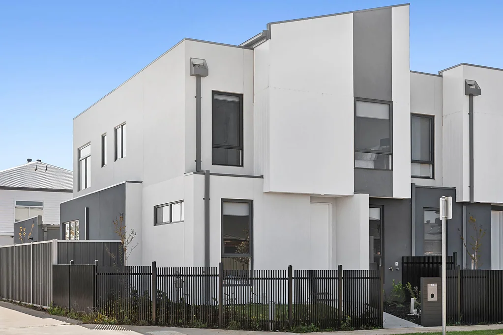 1 Glenrothes Street, Strathtulloh, VIC 3338