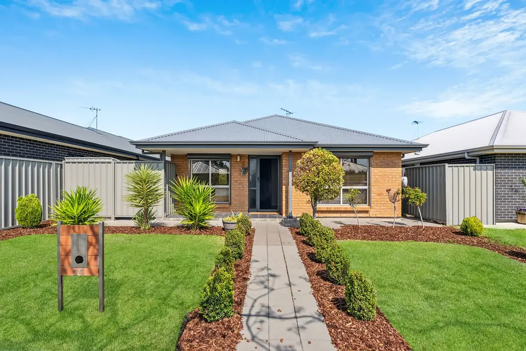 Seaford Heights 3침실 Coastal Elegance Meets Everyday Comfort in Seaford Heights