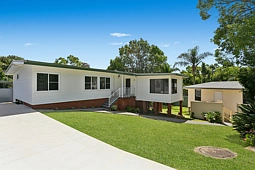 15 Geoffrey Crescent, Loftus