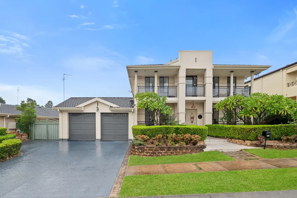 100 Glengarry Drive, Glenmore Park, NSW 2745