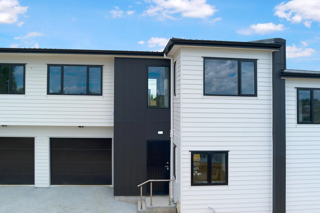 New Lynn 3房  NO PLAN B -  MUST SELL!!!!!!!!!!!